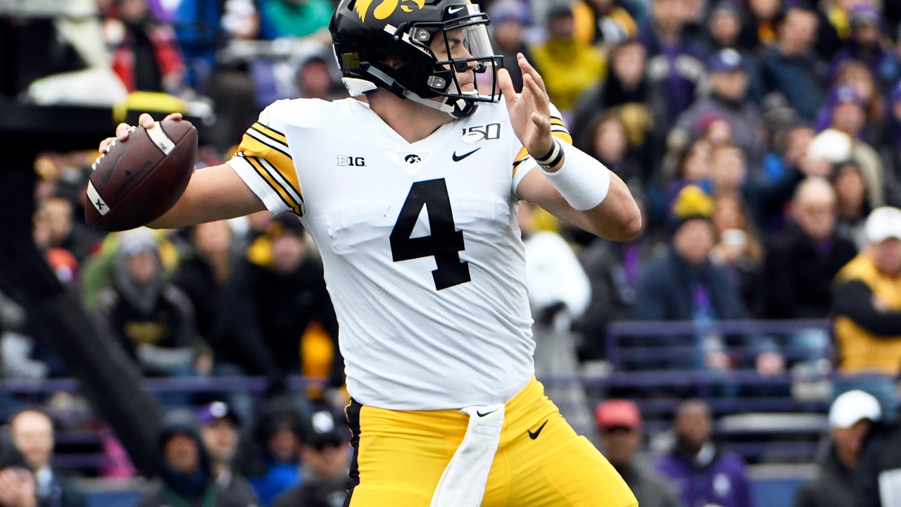 No. 20 Iowa blanks Northwestern 20-0 in season's 2nd shutout